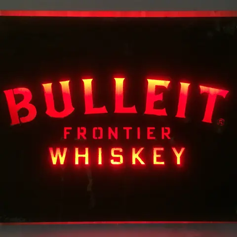 שלט וויסקי עבור Bulleit