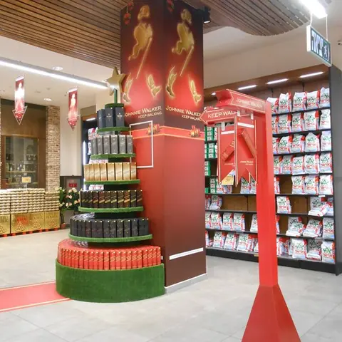 עבודה של הסטודיו ארטיפ R-tip