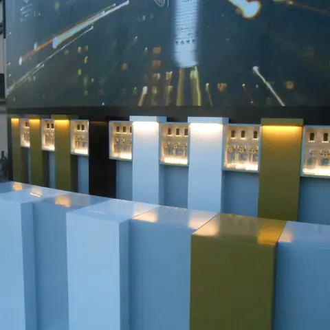 עבודה של הסטודיו ארטיפ R-tip